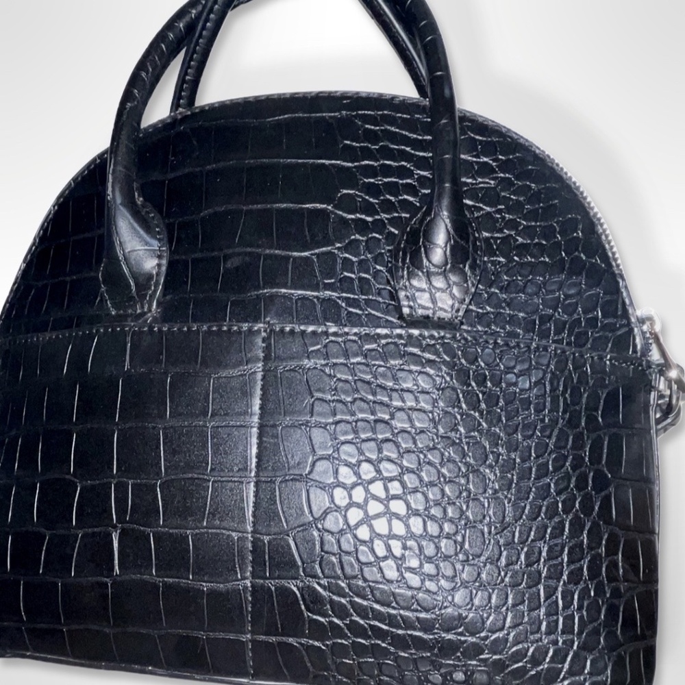 BLACK VEGAN LEATHER CROCO DOME SATCHEL WITH DETACHABLE CROSS BODY STRAP